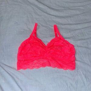 VS PINK LACE BRALETTE